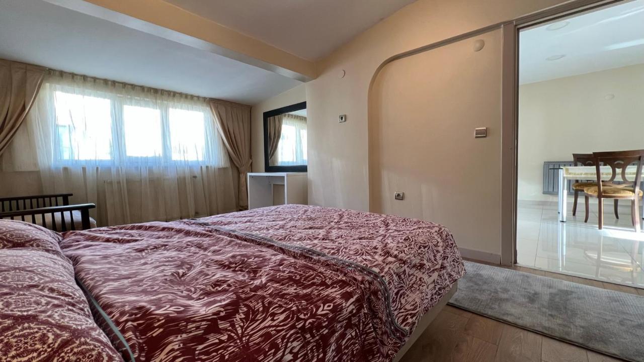 200 m2 muhteşem çatı katı, roof Apartamento Istambul Exterior foto